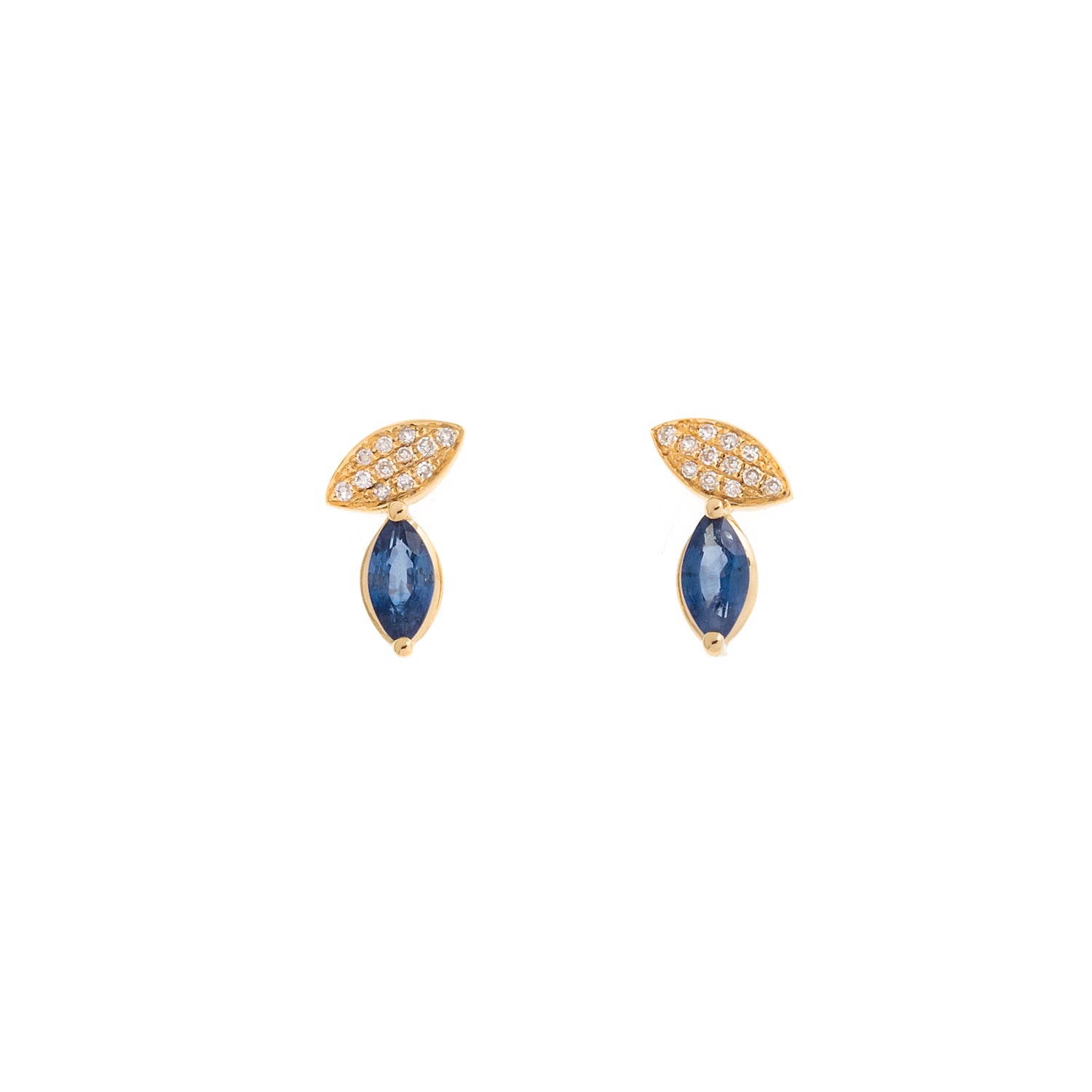 Sapphire Earring. Earrings. 18K gold earring. White Gold, yellow gold, rose gold. Perfect Gift. Earring gift. Fine jewelry. Anatol. Kifissia. Golden Hall. Σκουλαρίκι χρυσό. Σκουλαρίκι  με ζαφείρια. Σκουλαρίκι τρυπητό. Σκουλαρίκι με ζαφείρι. Σκουλαρίκι με διαμάντια. Athens. Κηφισιά. Σκουλαρίκι με μπριγιάν.
