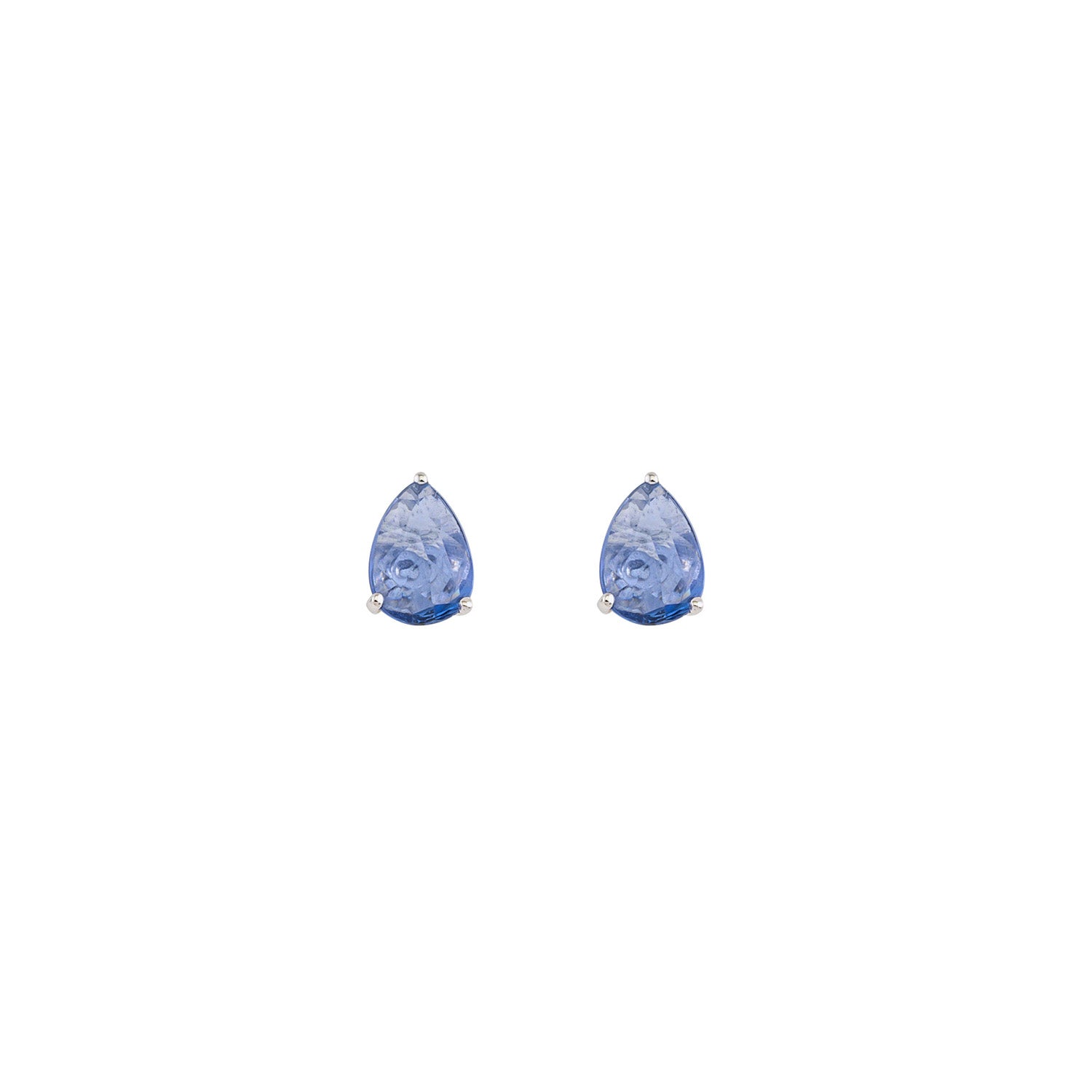 Sapphire Earring. Gold earring. Fine jewelry. Anatol. Golden Hall. Σκουλαρίκι χρυσό. Σκουλαρίκι  με ζαφείρια. Σκουλαρίκι τρυπητό. Σκουλαρίκι με ζαφείρι. Σκουλαρίκι με διαμάντια. Athens. Σκουλαρίκι με μπριγιάν.