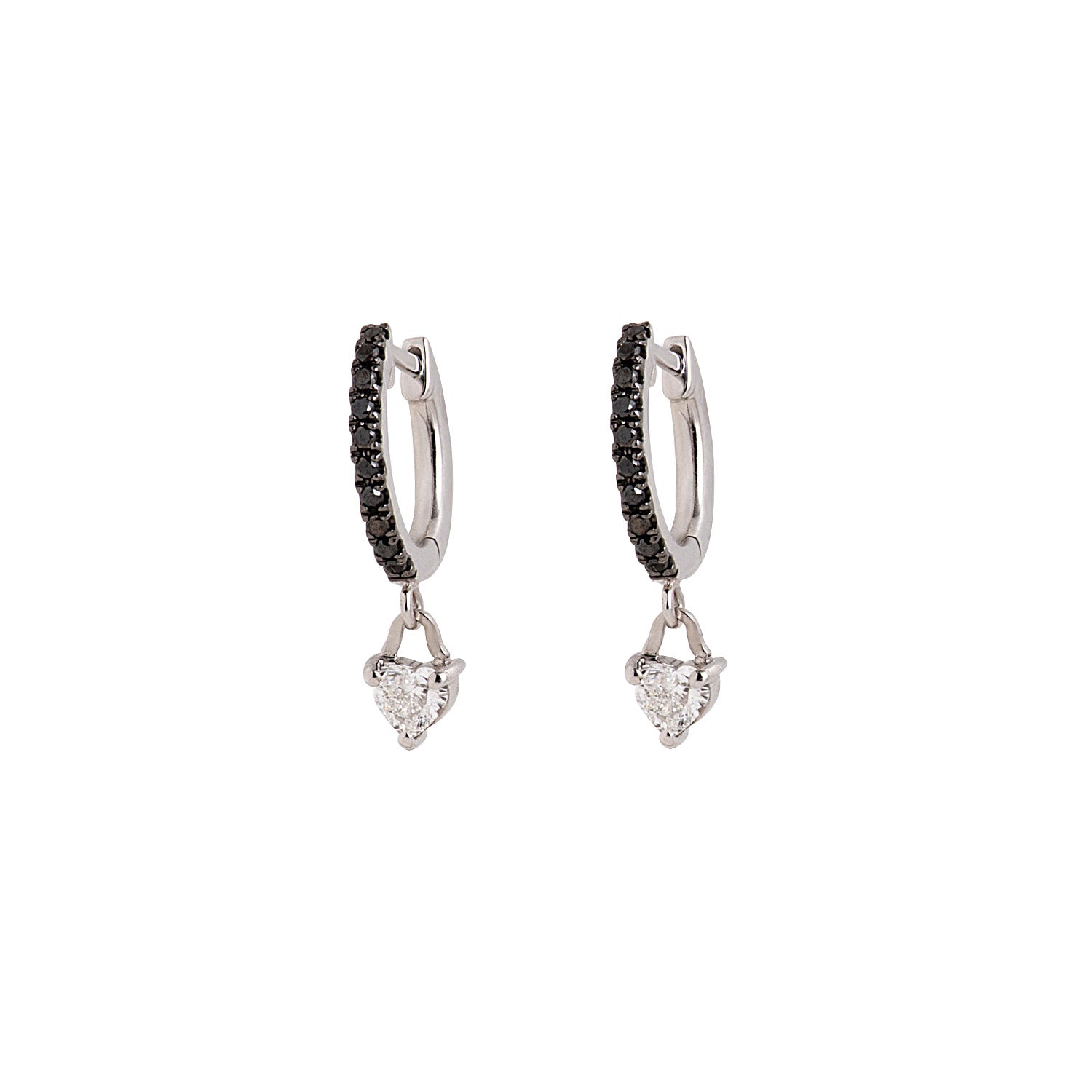 Diamond Hoop earrings. Hoop earrings. Gold hoop earrings. Gold and Diamond hoop earrings. Easy to wear hoops. Diamond hoops. Diamond earrings for gift. Χρυσοί κρίκοι. Διαμαντένιοι κρίκοι. Κρίκος με διαμάντια. Σκουλαρίκια κρίκοι. Σκουλαρίκι για δώρο. Fine jewelry. Anatol. Kifissia. Golden Hall. Athens.