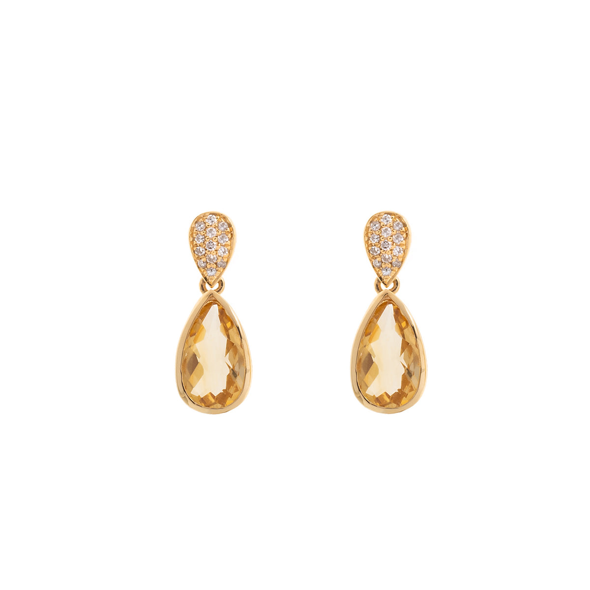 Diamond Earrings. Earring for Gift. Stud Earring. Anatol. Gift. Everyday earring. Easy to wear earring. Sparkly earring. Anatol Jewelry. Fine Jewelry. Golden Hall. Kifissia. Χρυσό σκουλαρίκι. Σκουλαρίκι καρφωτό. Σκουλαρίκι με διαμάντια. Χρυσά κοσμήματα. Κοσμήματα Κηφισιά. Σκουλαρίκι με μπριγιάν.