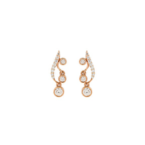 Diamond Earrings. Earring for Gift. Stud Earring. Anatol. Gift. Everyday earring. Easy to wear earring. Sparkly earring. Anatol Jewelry. Fine Jewelry. Golden Hall. Kifissia. Χρυσό σκουλαρίκι. Σκουλαρίκι καρφωτό. Σκουλαρίκι με διαμάντια. Χρυσά κοσμήματα. Κοσμήματα Κηφισιά. Σκουλαρίκι με μπριγιάν.