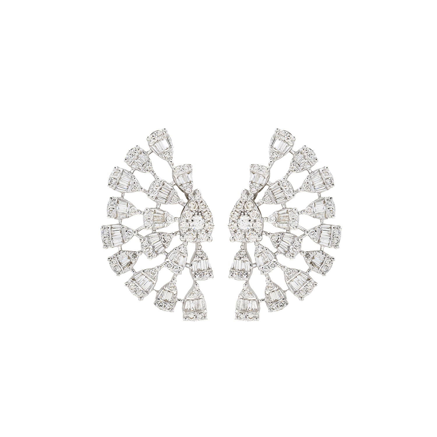 Fine Jewelry Earring. Diamond Earring. Gold and diamond earring. High end jewelry earring. Expensive jewelry. Anatol jewelry. Kifissia. Golden Hall. Χρυσά κοσμήματα. Κοσμήματα Κηφισιά. Σκουλαρίκι με διαμάντια. Σκουλαρίκι με μπριγιάν. Ακριβό σκουλαρίκι. Χρυσό σκουλαρίκι. 