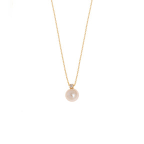 Pearl Necklace. Fresh water pearl. Sea pearl. Diamond and pearl necklace. Diamond Necklace. Chain necklace. Classic Necklace. Pearl Gift. Fine jewelry. Anatol jewelry. Χρυσά κοσμήματα. Κοσμήματα Κηφισιά. Κολιέ με μαργαριτάρι. Κολιέ με πέρλα. Κολιέ με μπριγιάν και μαργαριτάρι. Κολιέ με διαμάντι και πέρλα.