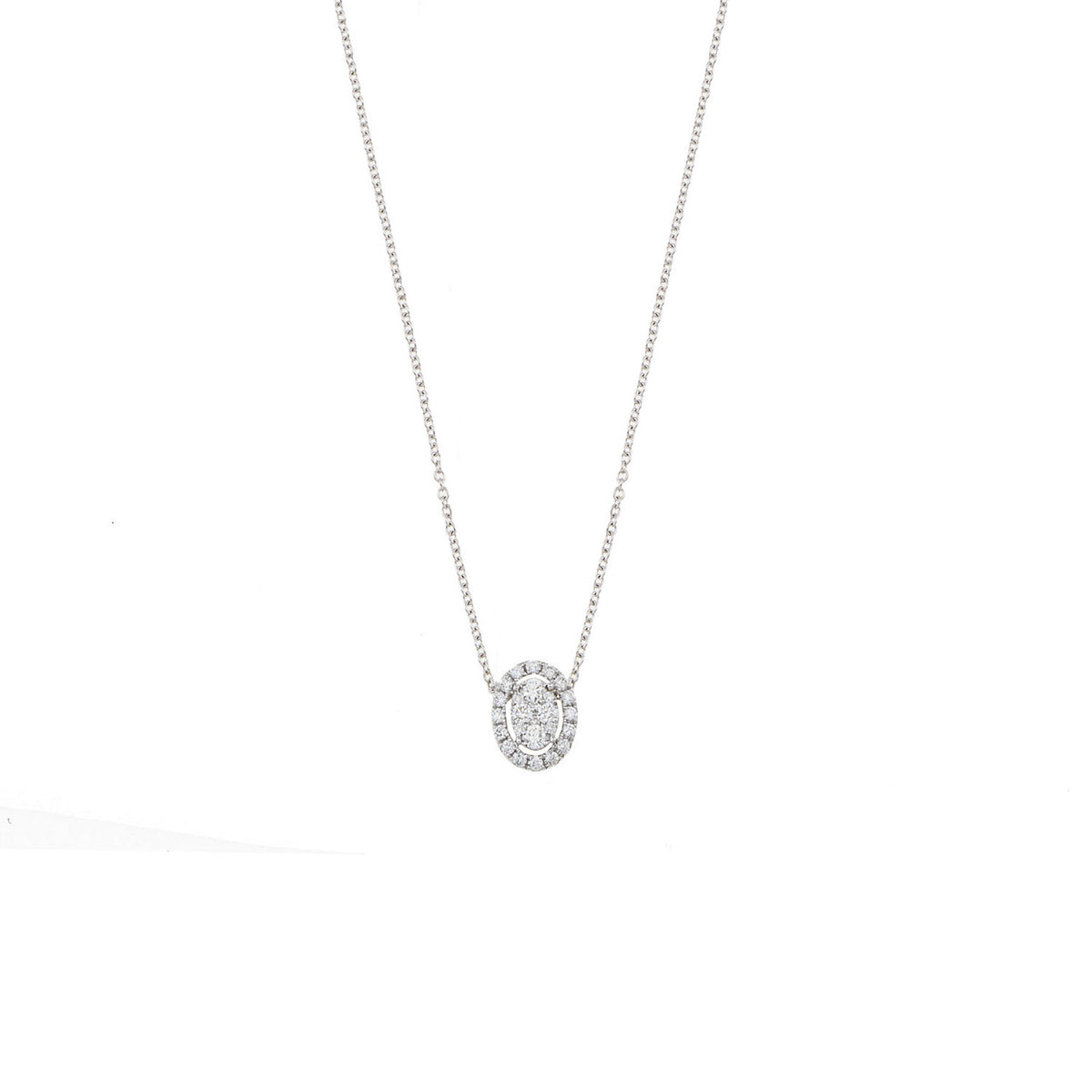 Diamond Necklace. Solitaire diamond necklace. Single diamond necklace. Diamond necklace gift. Color. Clarity. Brilliant cut diamond. GIA Certified. Golden Hall.