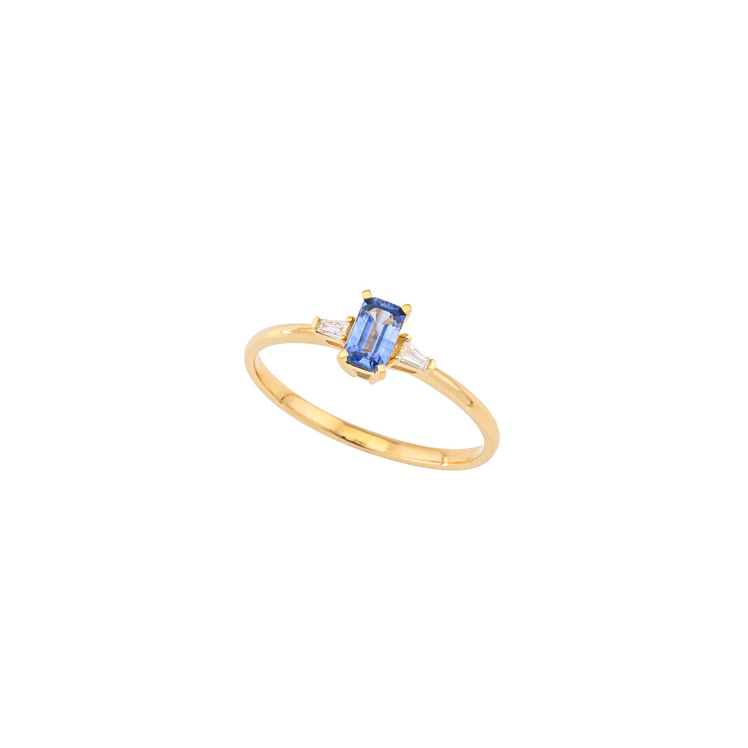 Sapphire Ring. Diamond and sapphire ring. Precious stone ring. High end ring. Anatol jewelry. Fine jewelry. Golden Hall. Vivid blue sapphire. Ring. Engagement ring. Royal blue ring. Athens. 