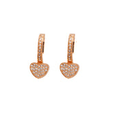 Diamond Earrings. Earring for Gift. Stud Earring. Anatol. Gift. Everyday earring. Easy to wear earring. Sparkly earring. Anatol Jewelry. Fine Jewelry. Golden Hall. Kifissia. Χρυσό σκουλαρίκι. Σκουλαρίκι καρφωτό. Σκουλαρίκι με διαμάντια. Χρυσά κοσμήματα. Κοσμήματα Κηφισιά. Σκουλαρίκι με μπριγιάν.