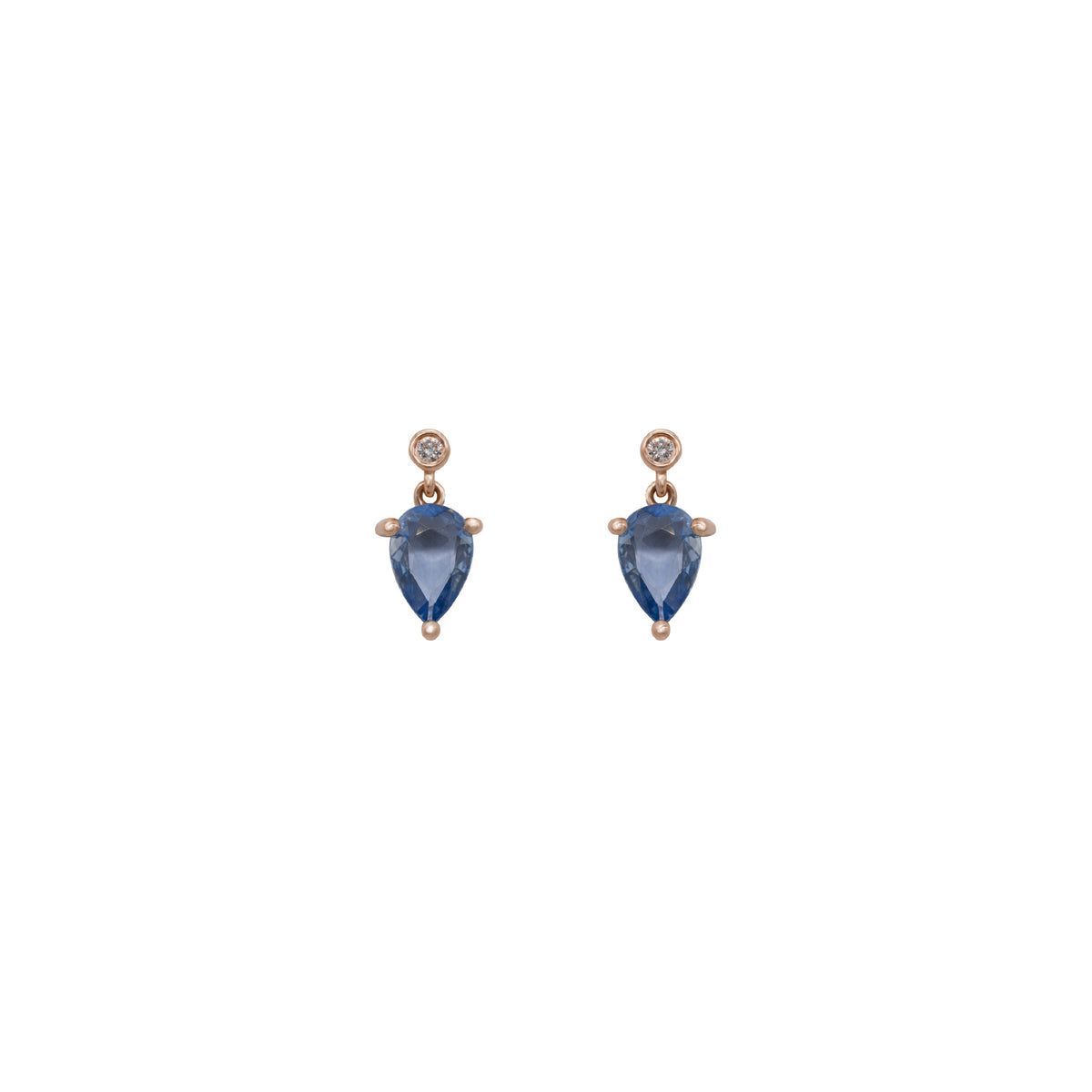 Sapphire Earring. Earrings. 18K gold earring. White Gold, yellow gold, rose gold. Perfect Gift. Earring gift. Fine jewelry. Anatol. Kifissia. Golden Hall. Σκουλαρίκι χρυσό. Σκουλαρίκι  με ζαφείρια. Σκουλαρίκι τρυπητό. Σκουλαρίκι με ζαφείρι. Σκουλαρίκι με διαμάντια. Athens. Κηφισιά. Σκουλαρίκι με μπριγιάν. 
