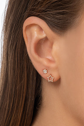 Diamond Earrings. Stud Earring. Diamonds. Anatol. Gift. Solitaire diamond earrings. Sparkly earring. Anatol Jewelry. Fine Jewelry. Diamond Studs. Golden Hall. Kifissia. Μονόπετρα σκουλαρίκια. Σκουλαρίκια με διαμάντια. Χρυσά Κοσμήματα. Κοσμήματα Κηφισιά. Χρυσά σκουλαρίκια. Καρφωτά σκουλαρίκια.