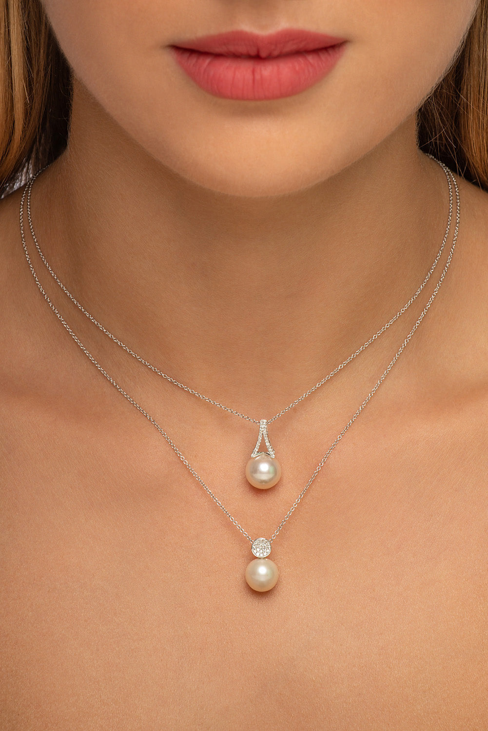 Diamond Circle Pearl Necklace