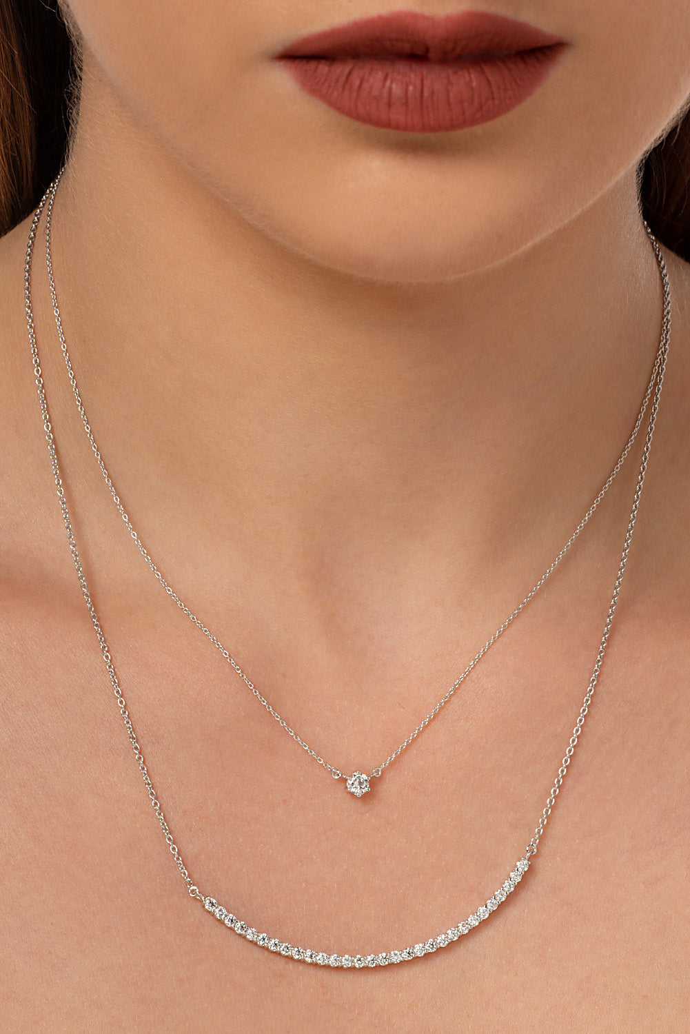 Solitaire diamond necklace. Diamond bar necklace.