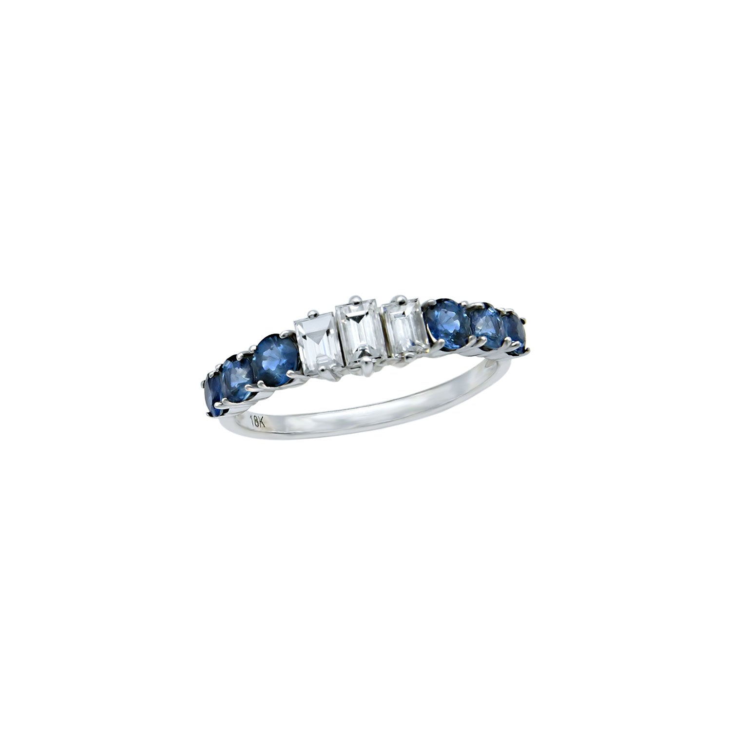 Sapphire with diamonds. The perfect combination.