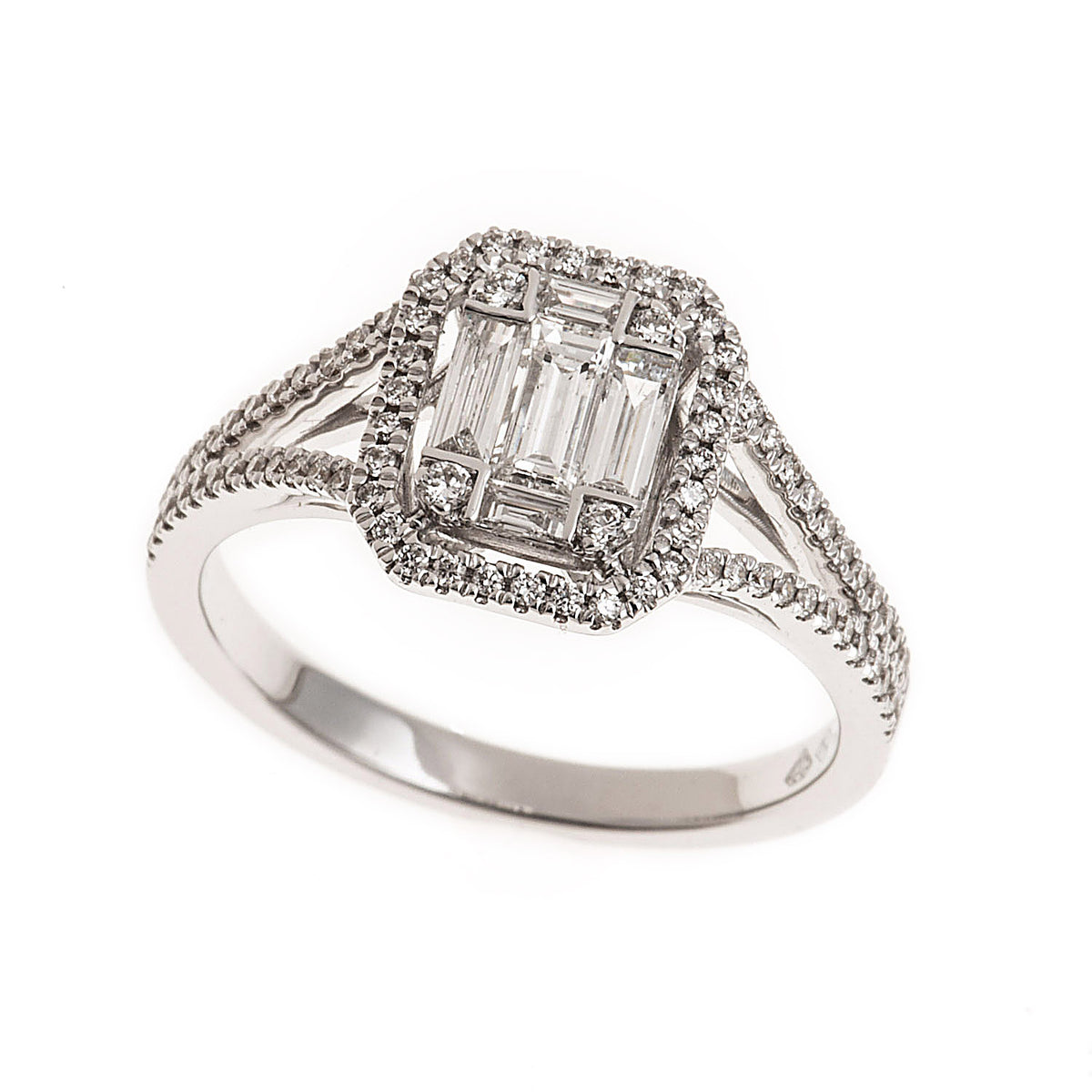 Diamond Ring. Engagement Ring. Promise ring. Color. Clarity. Diamond cut. Carat weight. Proposal ring. Proposing. Wedding. Engagement. Solitaire diamond. Brilliant cut diamond. Golden Hall. Kifissia. Athens. Μονόπετρο δαχτυλίδι. Δαχτυλίδι με διαμάντι. Δαχτυλίδι για πρόταση γάμου. Κηφισιά. Αθήνα. Κοσμήματα.