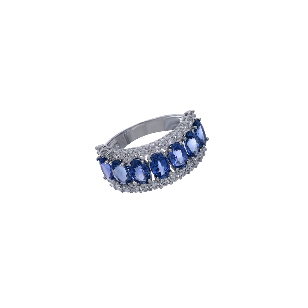 Sapphire Ring. Diamond and sapphire ring. Precious stone ring. High end ring. Anatol jewelry. Fine jewelry. Golden Hall. Kifissia. Vivid blue sapphire. Fine jewelry. Ring. Engagement ring. Royal blue ring. Athens. Δαχτυλίδι με διαμάντια. Δαχτυλίδι με μπλε ζαφείρι. Δαχτυλίδι κόσμημα. Καλό δαχτυλίδι. Κοσμήματα. 